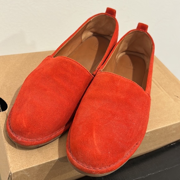 Frye Flats - Picture 4 of 5